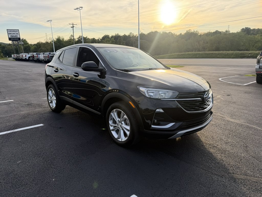 Certified 2023 Buick Encore GX Preferred w/ Cold Weather Comfort Package FWD image 8