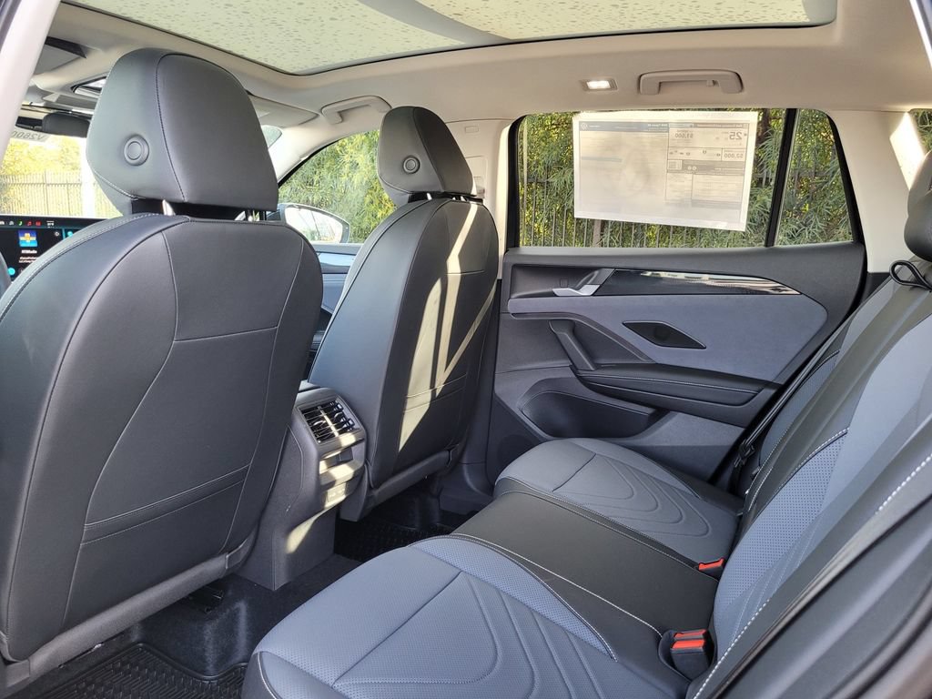 New 2026 Volkswagen Tiguan SE AWD/4WD image 14