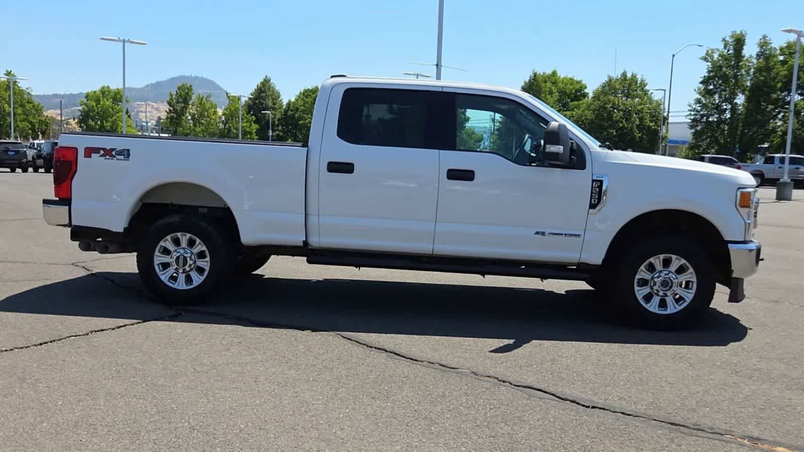 Used 2020 Ford F250 XLT w/ XLT Value Package AWD/4WD image 9