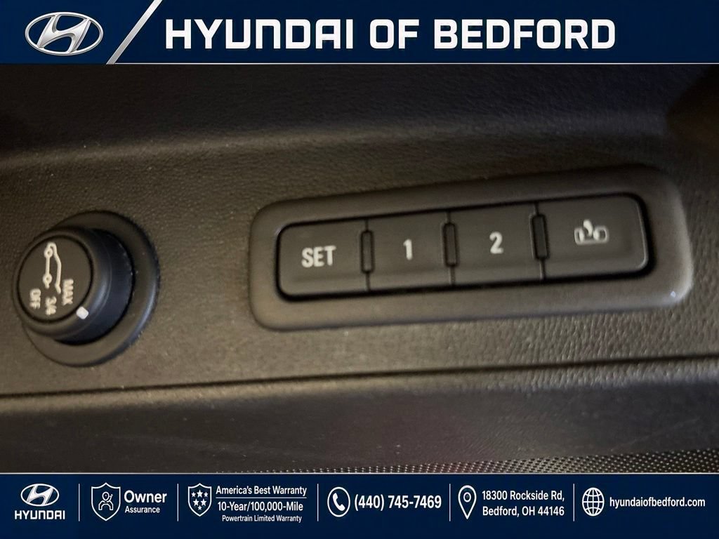 Used 2018 Chevrolet Equinox Premier FWD image 14