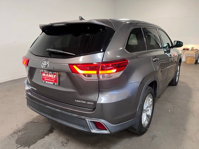 Used 2018 Toyota Highlander Limited AWD/4WD image 3