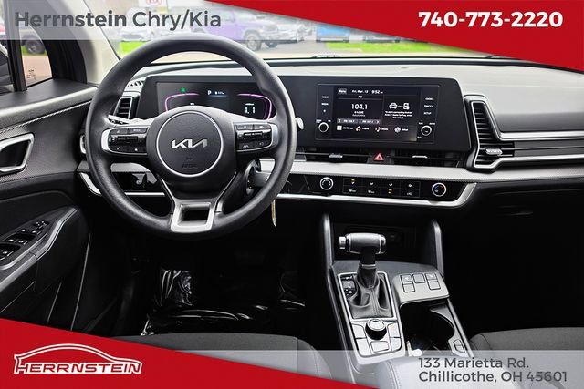 Used 2023 Kia Sportage LX image 6
