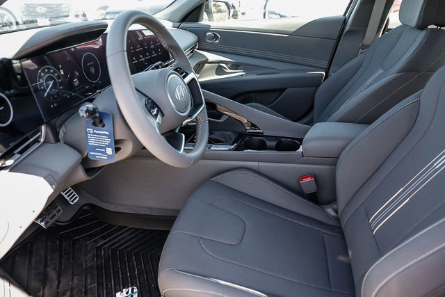 New 2026 Hyundai Elantra Sport FWD image 22