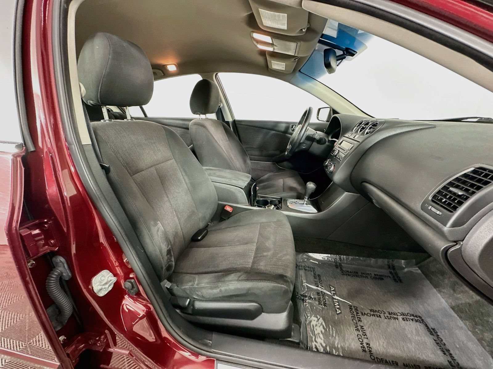 Used 2012 Nissan Altima 2.5 S w/ 20th Anniversary Pkg FWD image 24