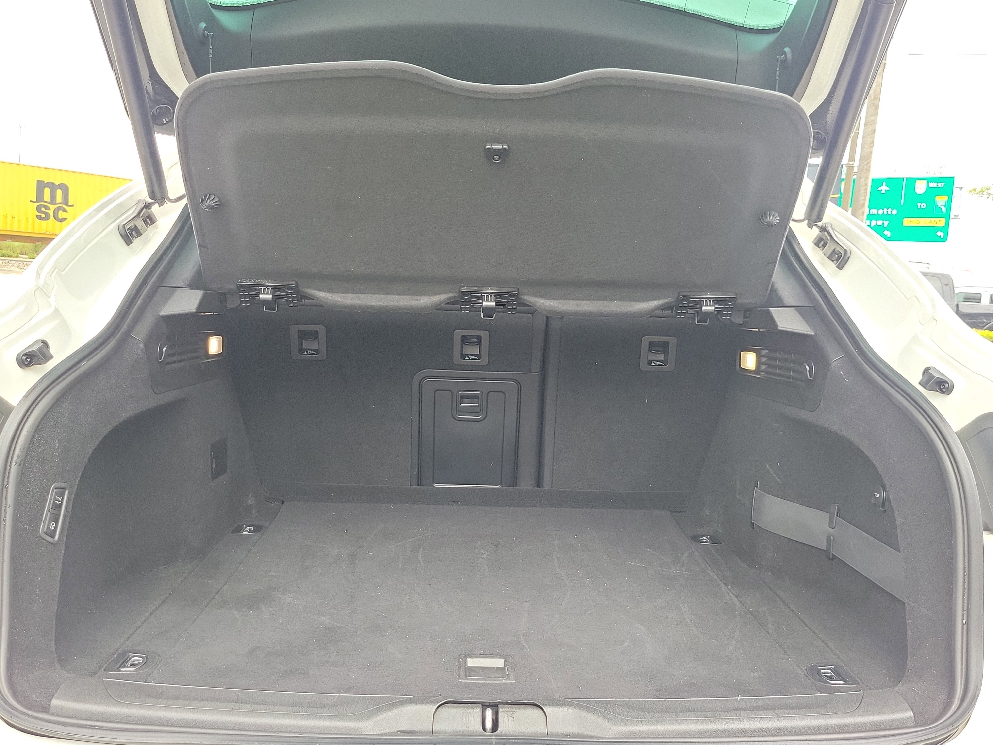 Used 2023 Maserati Levante GT image 10