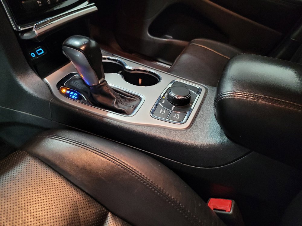 Used 2019 Jeep Grand Cherokee Limited w/ Luxury Group II AWD/4WD image 26