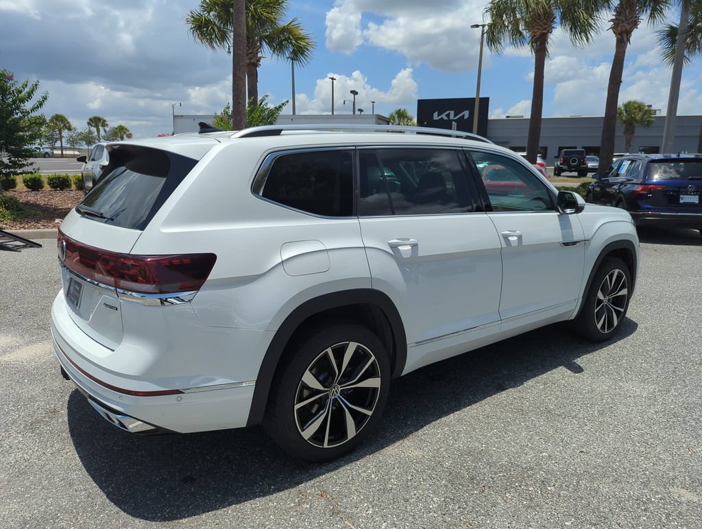 Certified 2026 Volkswagen Atlas SEL Premium R-Line AWD/4WD image 6