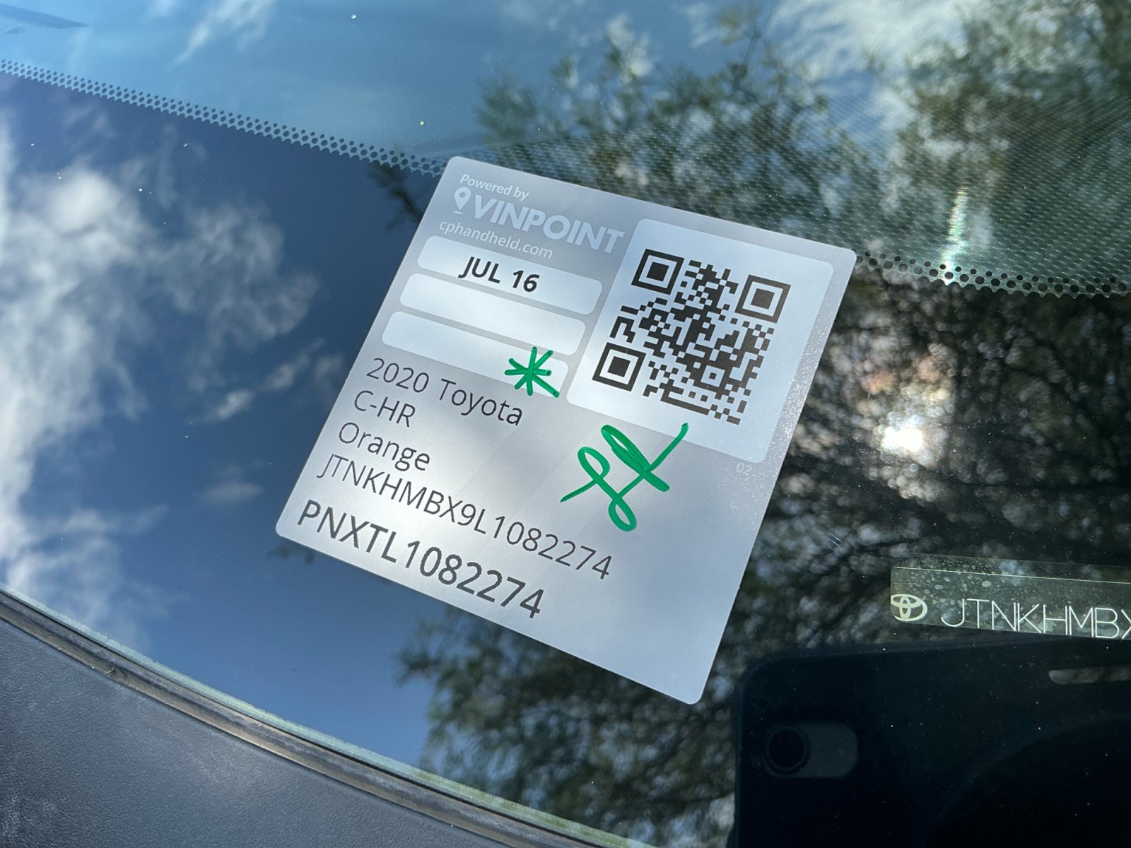 Certified 2020 Toyota C-HR XLE FWD image 24
