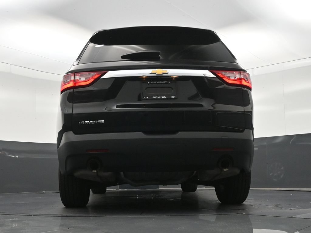 Used 2021 Chevrolet Traverse LS FWD image 27