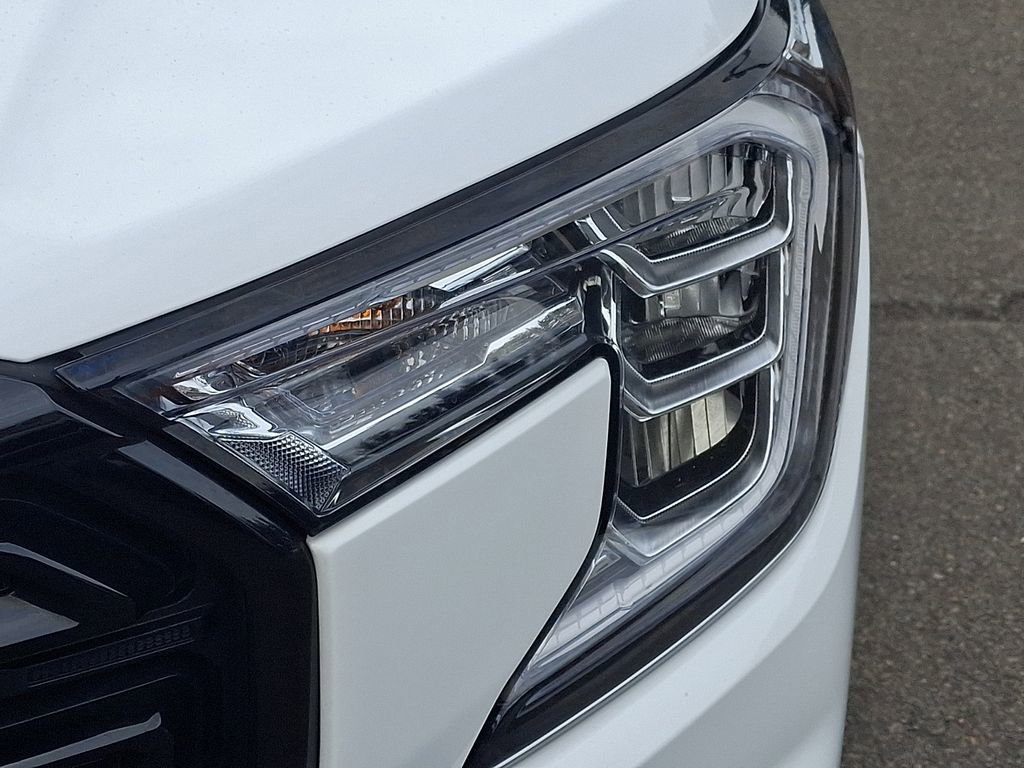 Certified 2022 GMC Terrain SLT w/ Infotainment Package II image 9