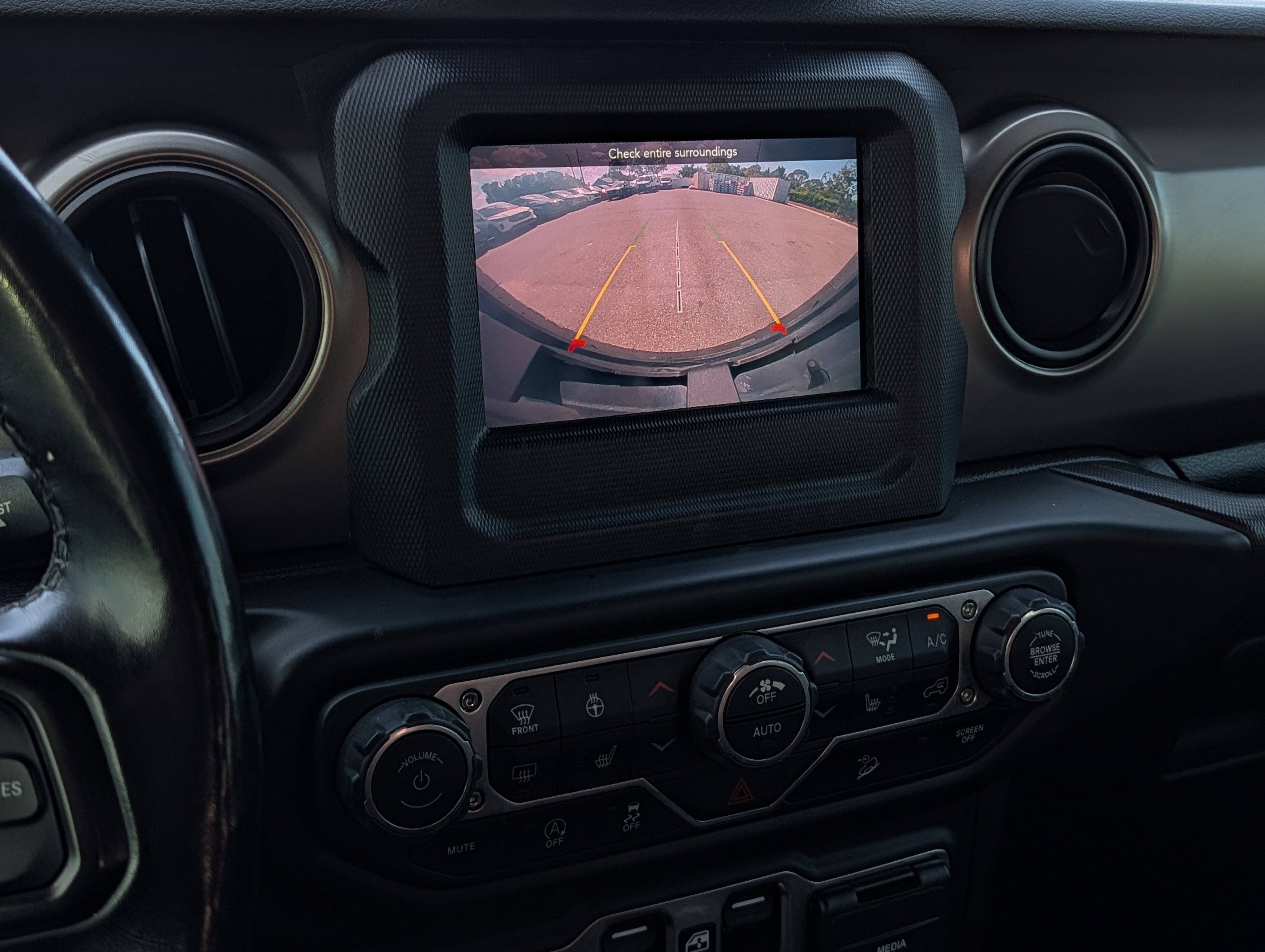 Used 2020 Jeep Wrangler Unlimited Sport S image 28