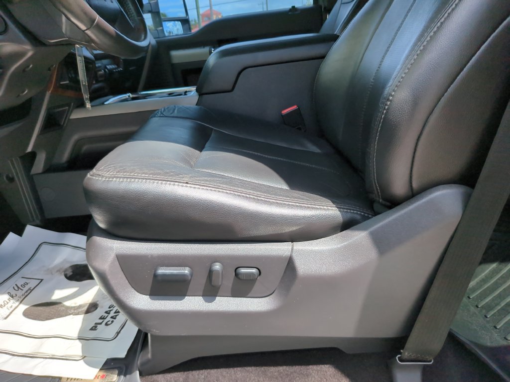 Used 2015 Ford F350 Lariat w/ Lariat Ultimate Package AWD/4WD image 24