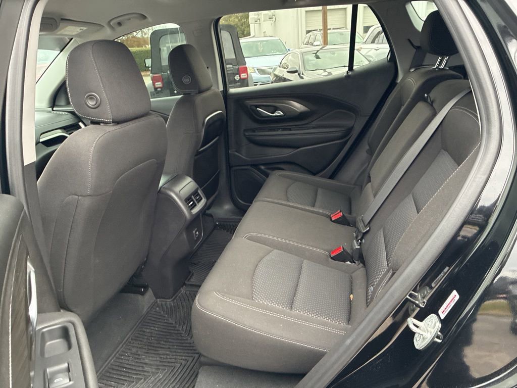 Used 2024 GMC Terrain SLE w/ Driver Convenience Package image 21