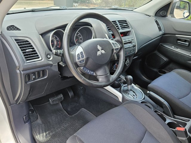 Used 2011 Mitsubishi Outlander Sport ES FWD image 10