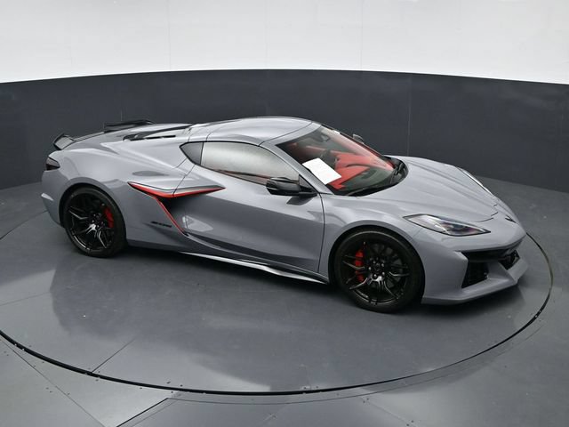 Used 2025 Chevrolet Corvette Z06 w/ Stealth Interior Trim Package RWD image 33