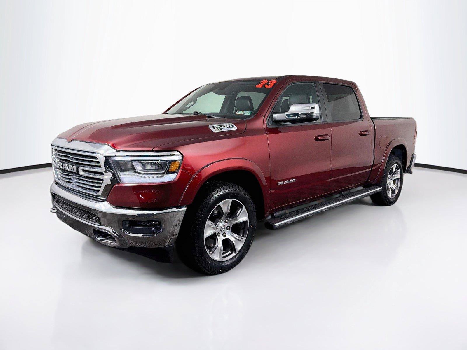 Used 2023 RAM 1500 Laramie AWD/4WD image 7