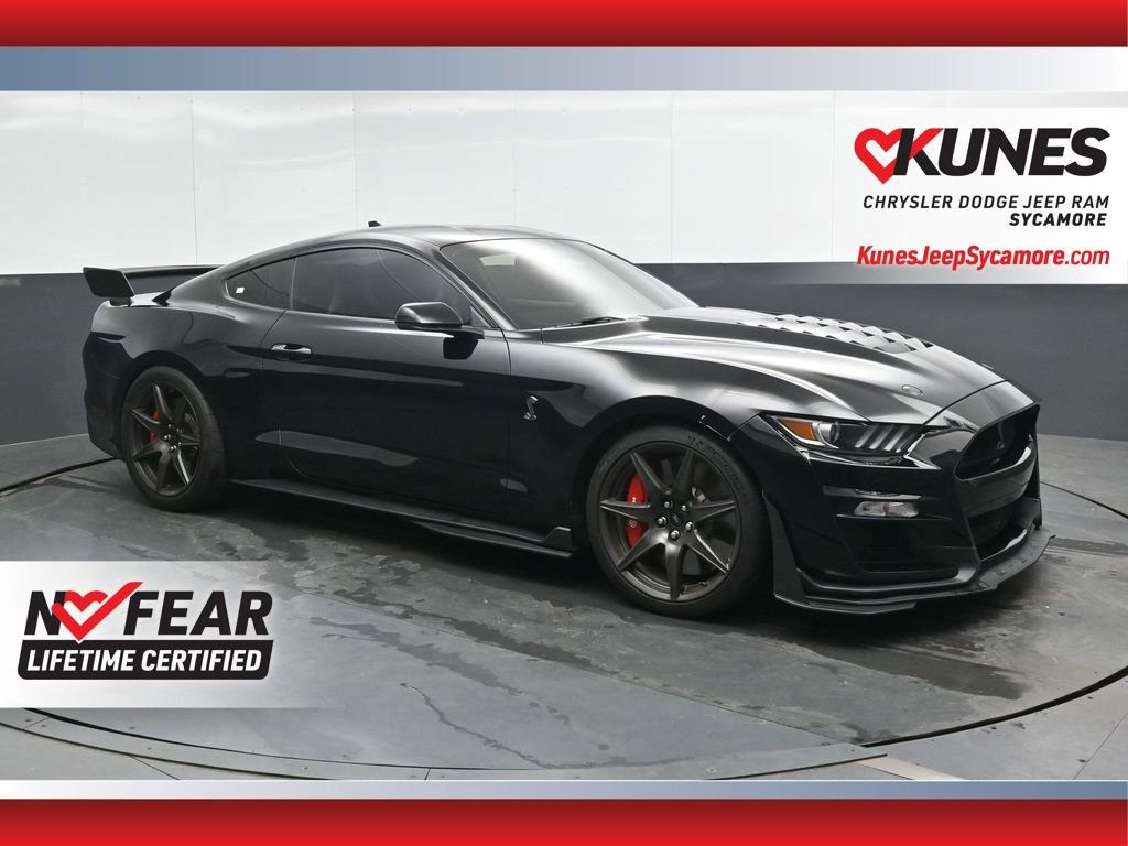 Used 2020 Ford Mustang Shelby GT500 w/ Carbon Fiber Track Pack RWD image 1