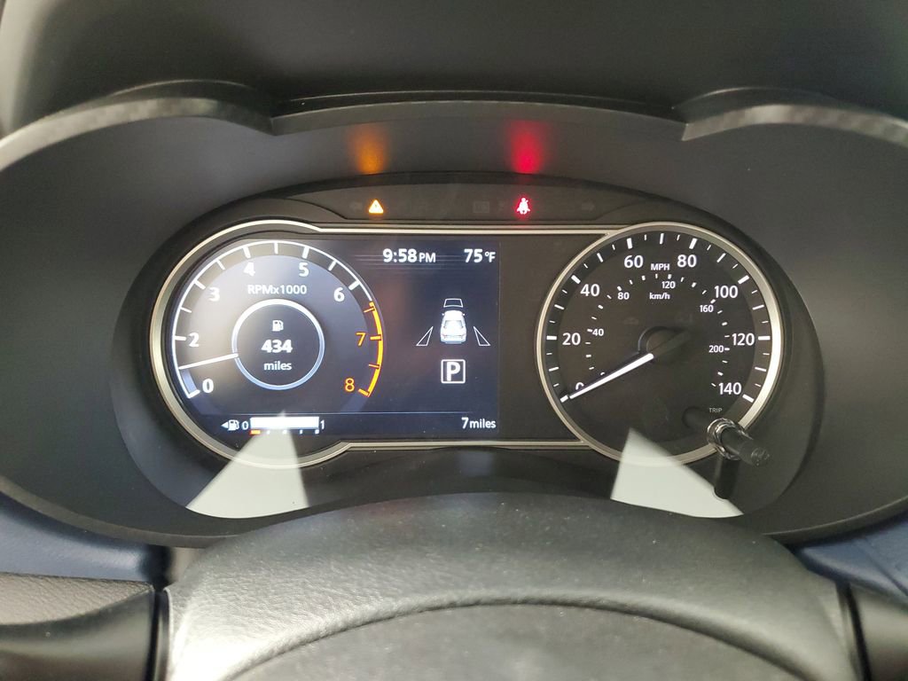 New 2025 Nissan Versa SV w/ Trunk Package image 24