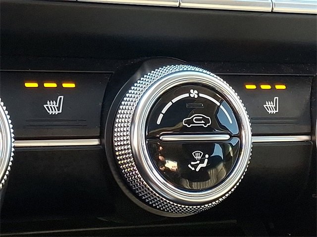 Used 2022 Genesis G70 2.0T w/ Prestige Package image 27