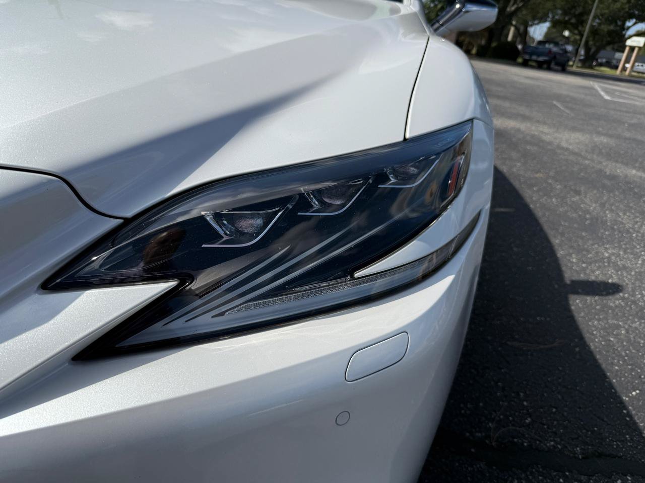 Used 2018 Lexus LS 500h AWD w/ Interior Upgrade Package image 11