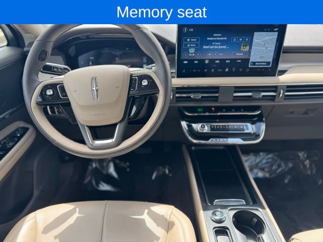Used 2023 Lincoln Corsair AWD w/ Equipment Group 101A image 21