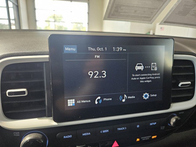 Used 2026 Hyundai Venue SEL FWD image 23
