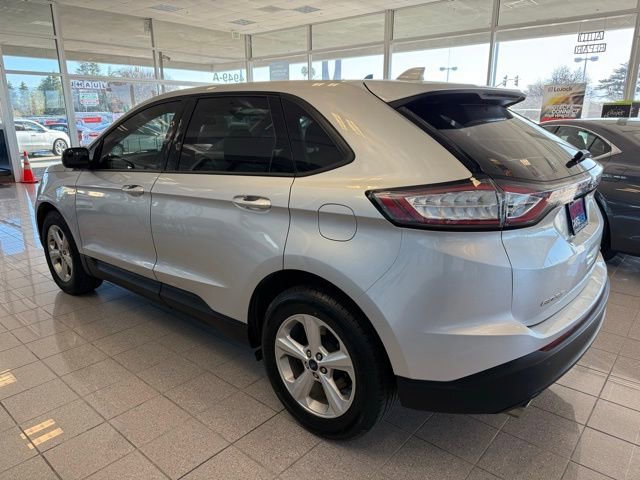 Used 2017 Ford Edge SE image 5