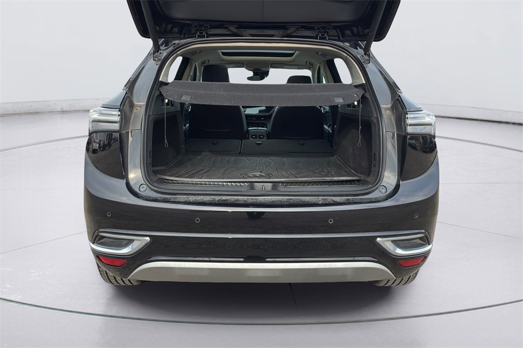 Used 2021 Buick Envision Avenir w/ Technology Package II image 19