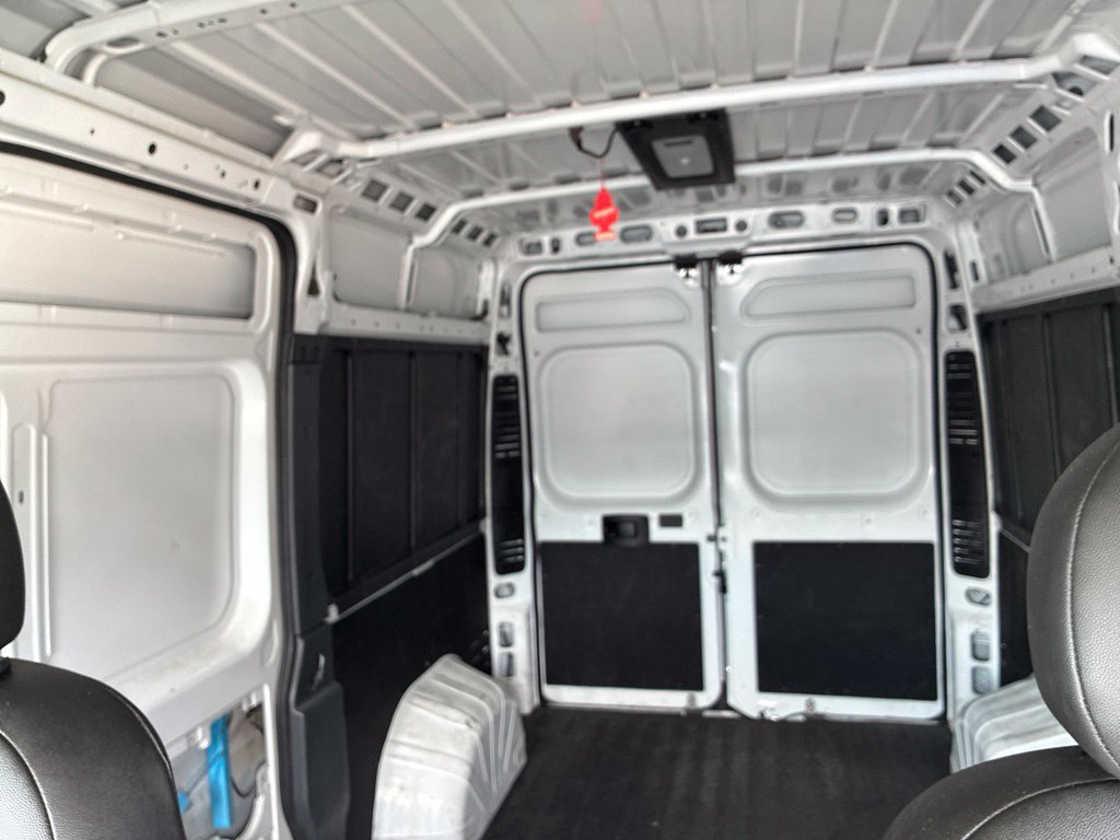 Used 2025 RAM ProMaster 2500 w/ Convenience Group FWD image 15