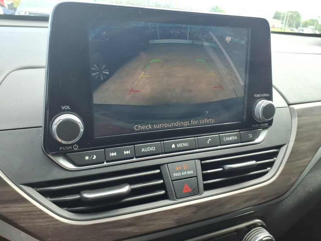 Used 2024 Nissan Altima 2.5 SV FWD image 22