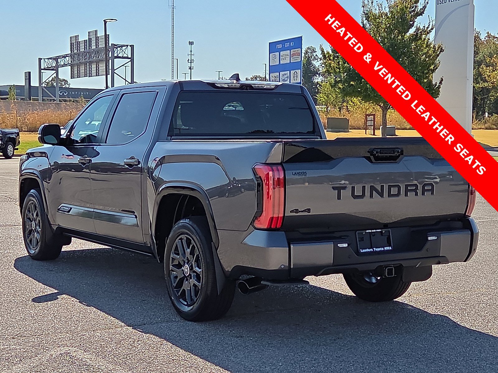 Used 2024 Toyota Tundra Platinum AWD/4WD image 4