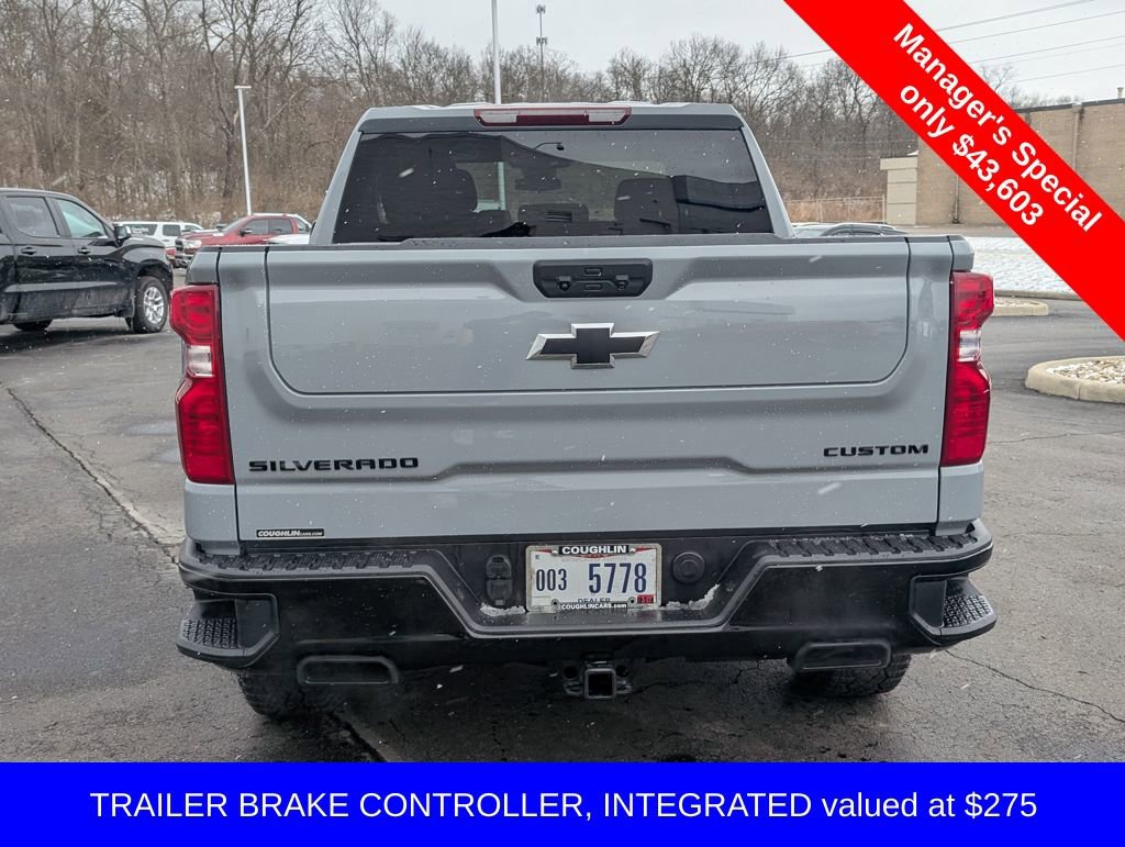 Used 2024 Chevrolet Silverado 1500 Custom Trail Boss w/ LPO, Dark Essentials Package image 7