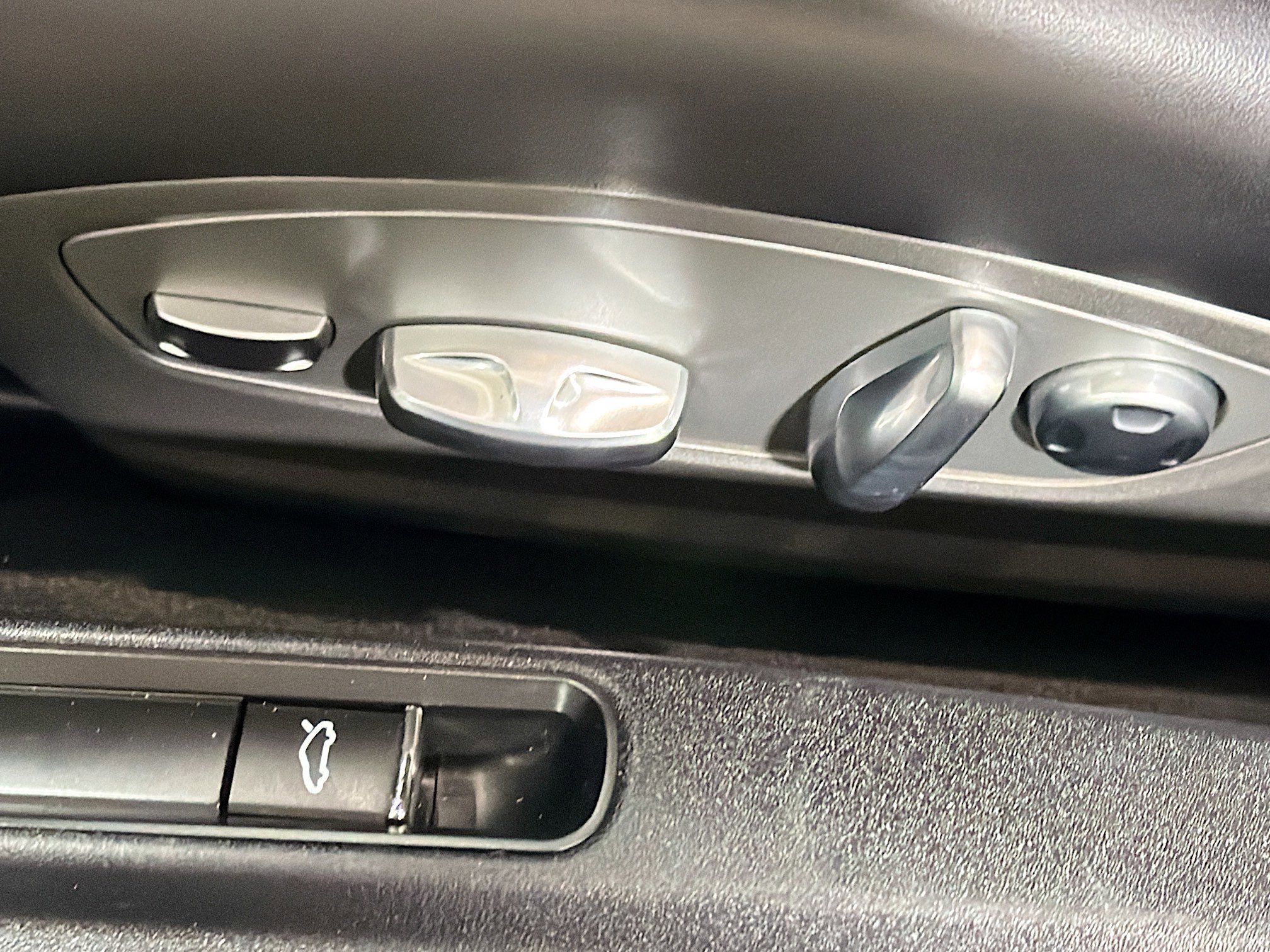 Used 2019 Porsche 911 Turbo image 23