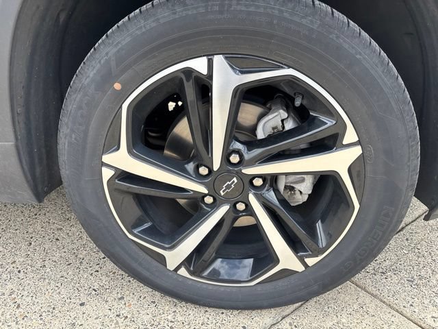 Used 2023 Chevrolet TrailBlazer RS w/ Sun and Liftgate Package AWD/4WD image 38