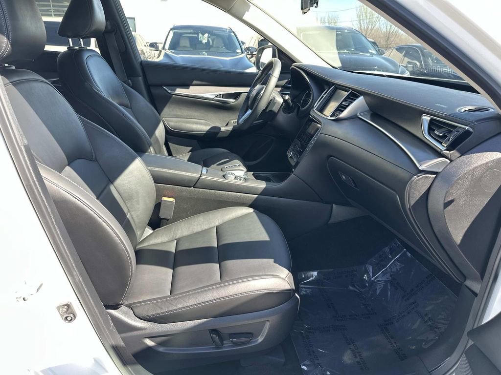 Certified 2023 INFINITI QX50 Pure image 35