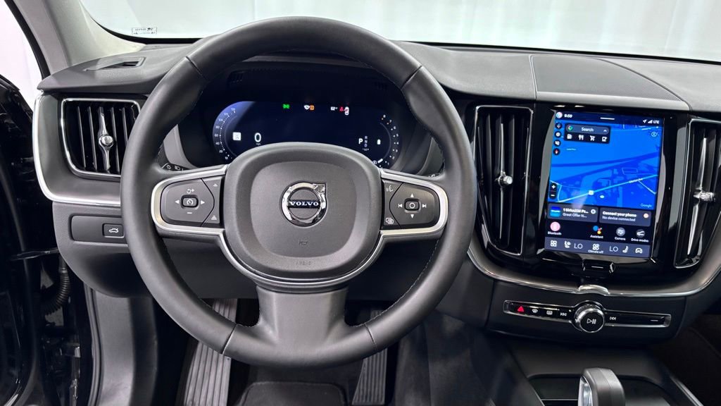 Certified 2025 Volvo XC60 B5 Core AWD/4WD image 13