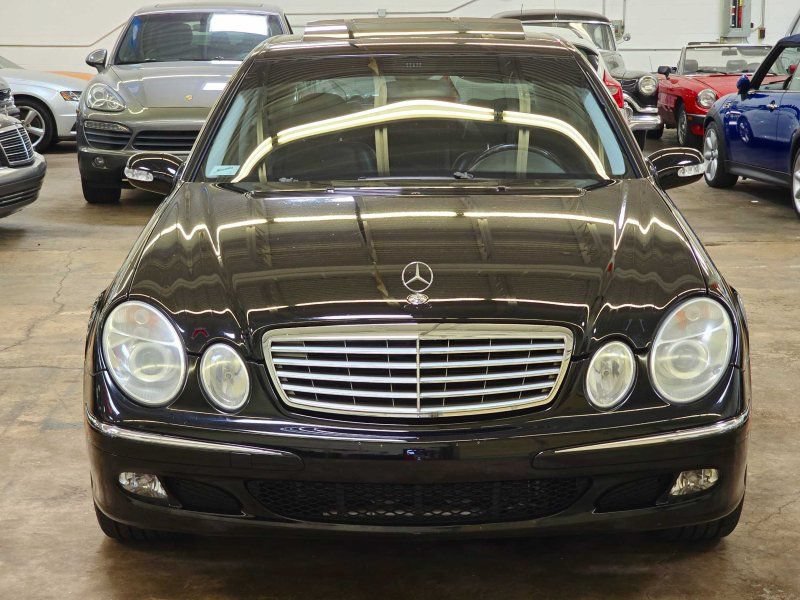 Used 2006 Mercedes-Benz E 350 4MATIC Sedan image 3
