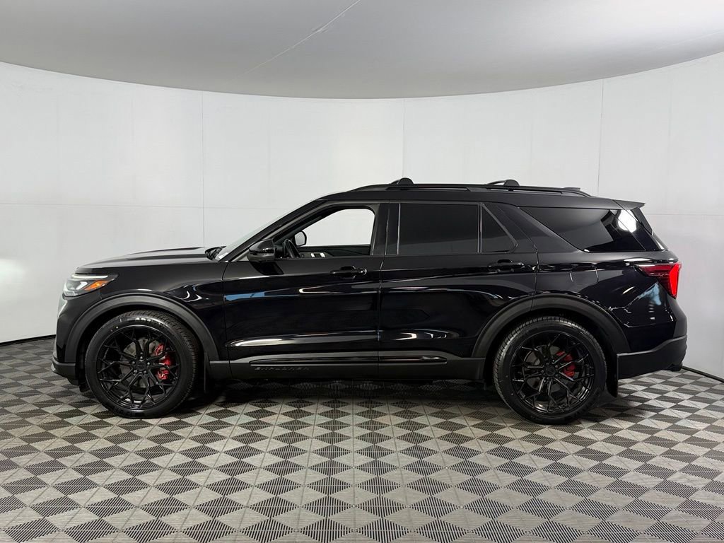 Used 2025 Ford Explorer ST AWD/4WD image 11