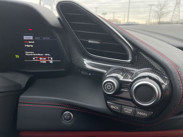 Used 2018 Ferrari 488 GTB RWD image 15