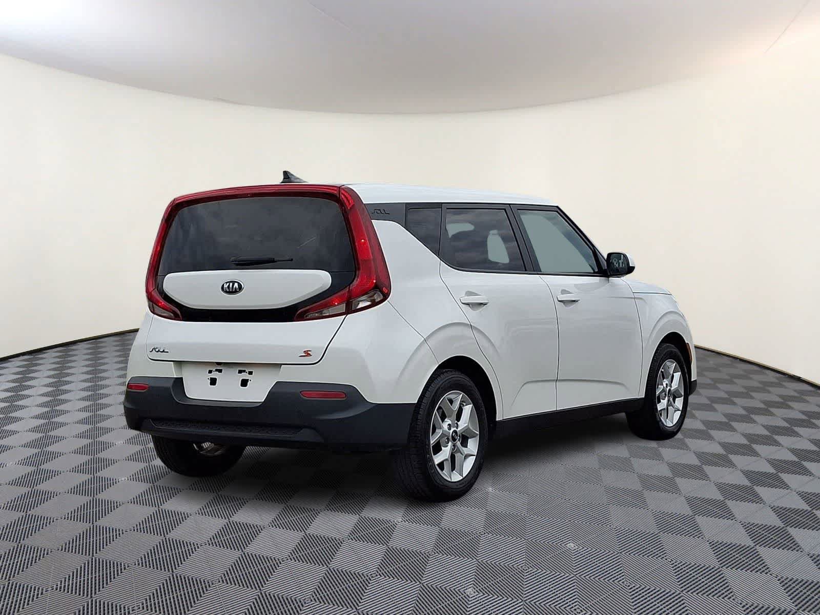 Used 2021 Kia Soul S FWD image 5