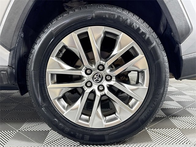 Used 2021 Toyota RAV4 Limited image 48