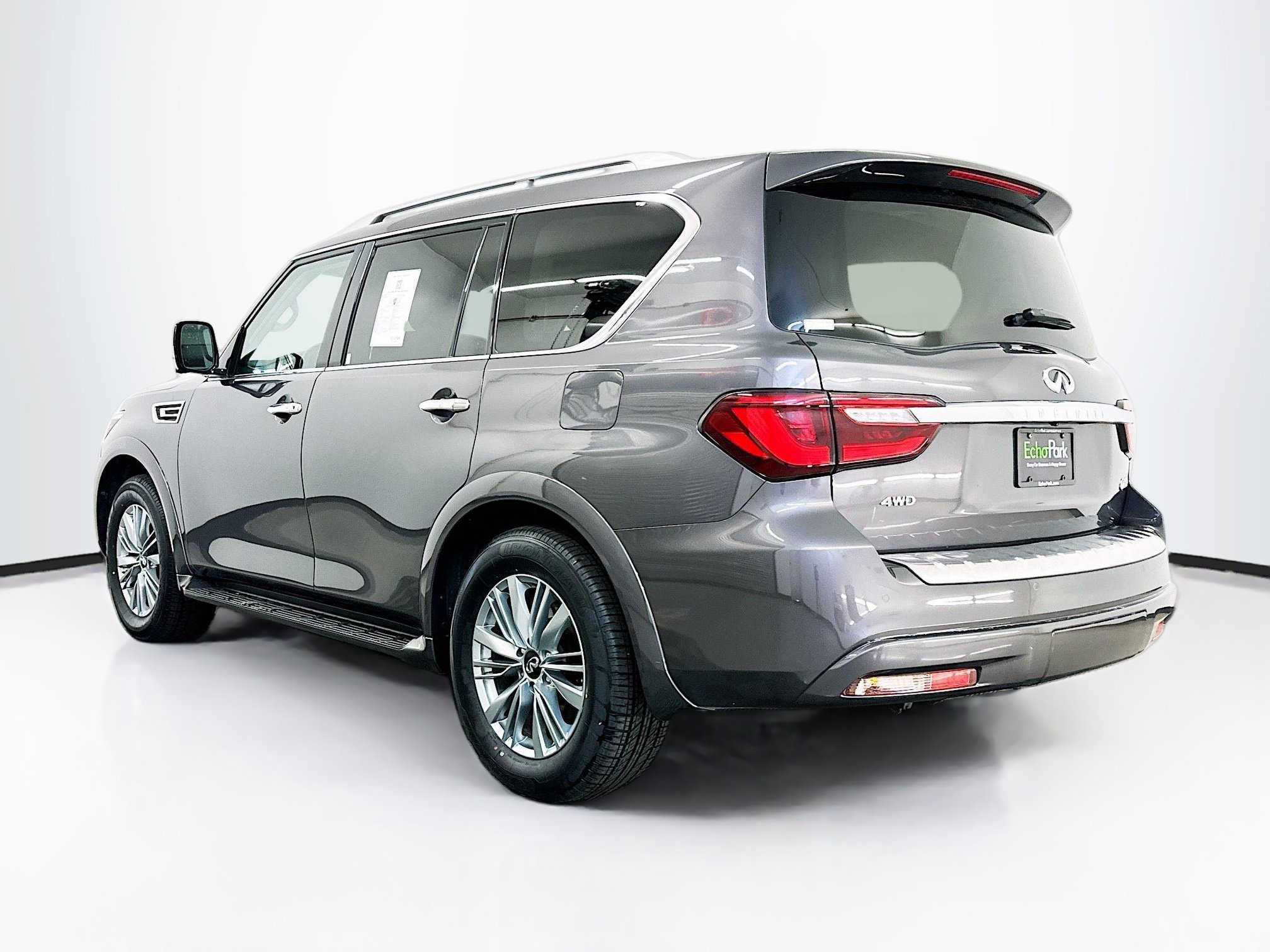 Used 2024 INFINITI QX80 Luxe image 5