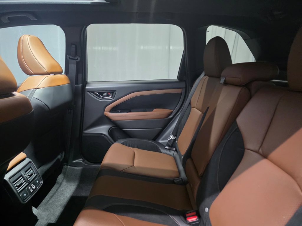 New 2026 Subaru Forester Touring w/ Touring Package AWD/4WD image 10