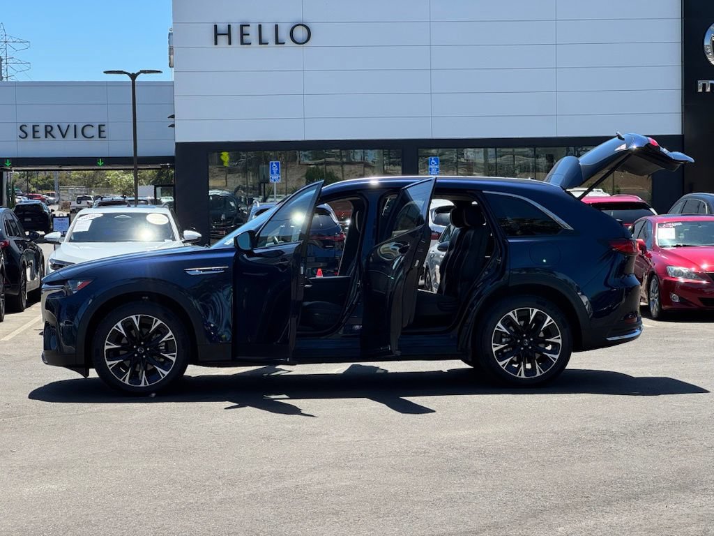 Certified 2024 MAZDA CX-90 Plug-In Hybrid w/ Premium Pkg AWD/4WD image 28