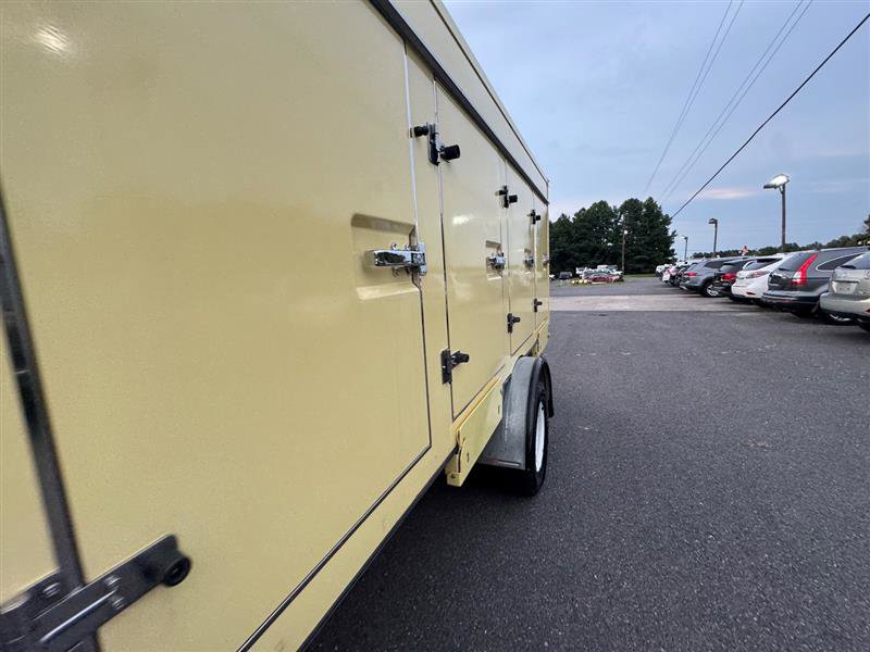 Used 2019 Ford E-450 and Econoline 450 Super Duty w/ Power Windows & Locks Group image 12