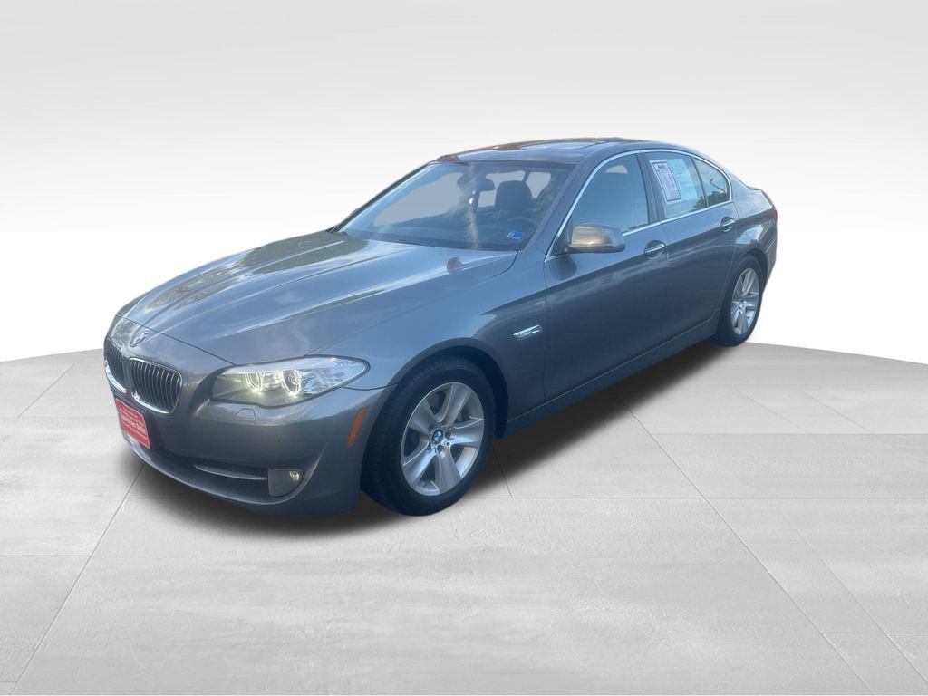 Used 2011 BMW 528i Sedan image 2