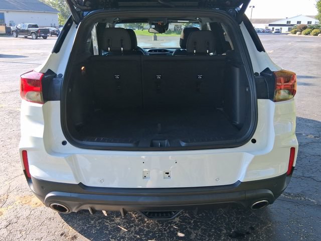 Used 2023 Chevrolet TrailBlazer RS w/ Sun and Liftgate Package AWD/4WD image 5