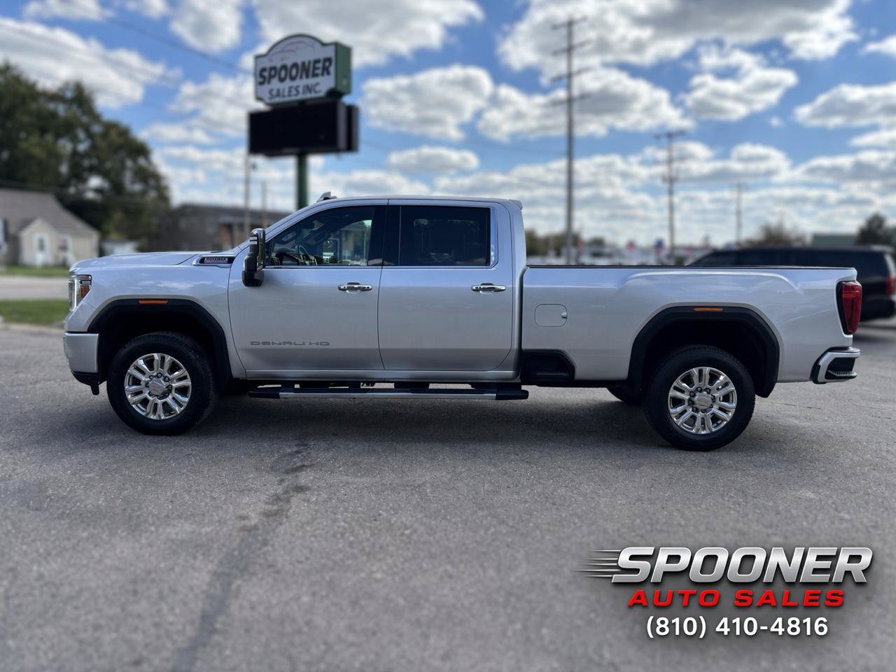 Used 2023 GMC Sierra 2500 Denali AWD/4WD image 2