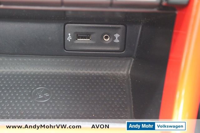 Used 2019 Volkswagen Beetle 2.0T SE image 37