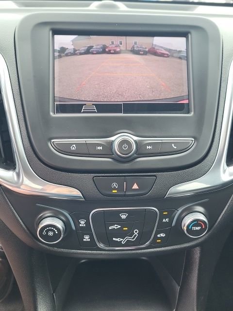 Used 2023 Chevrolet Equinox LT image 3